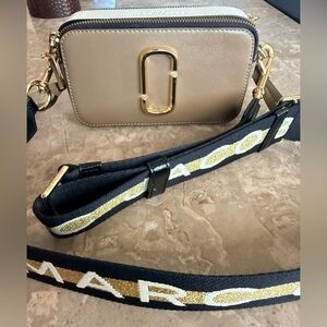 Marc Jacobs Snap Shot Beige Crossbody Camera Bag with Black & Gold Strap